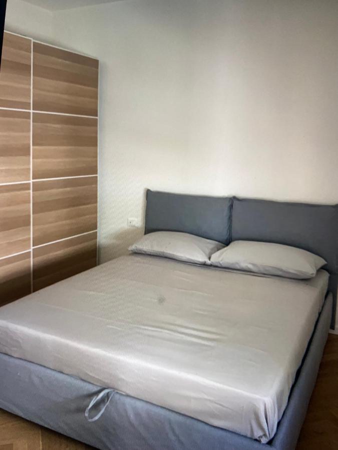 Milano: Incantevole Appartamento In Pieno Centro - Fancy Yellow Apartments Экстерьер фото
