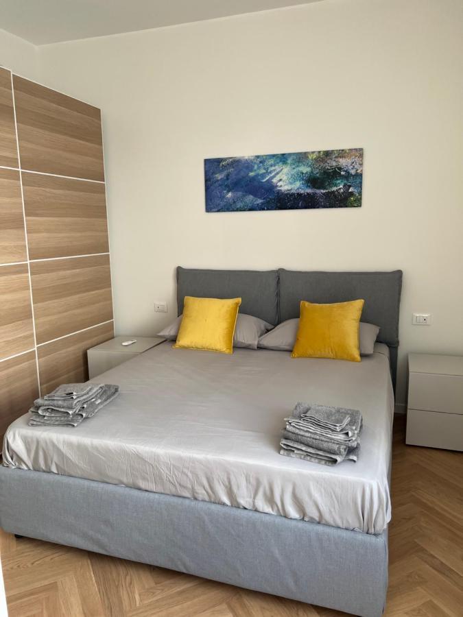 Milano: Incantevole Appartamento In Pieno Centro - Fancy Yellow Apartments Экстерьер фото