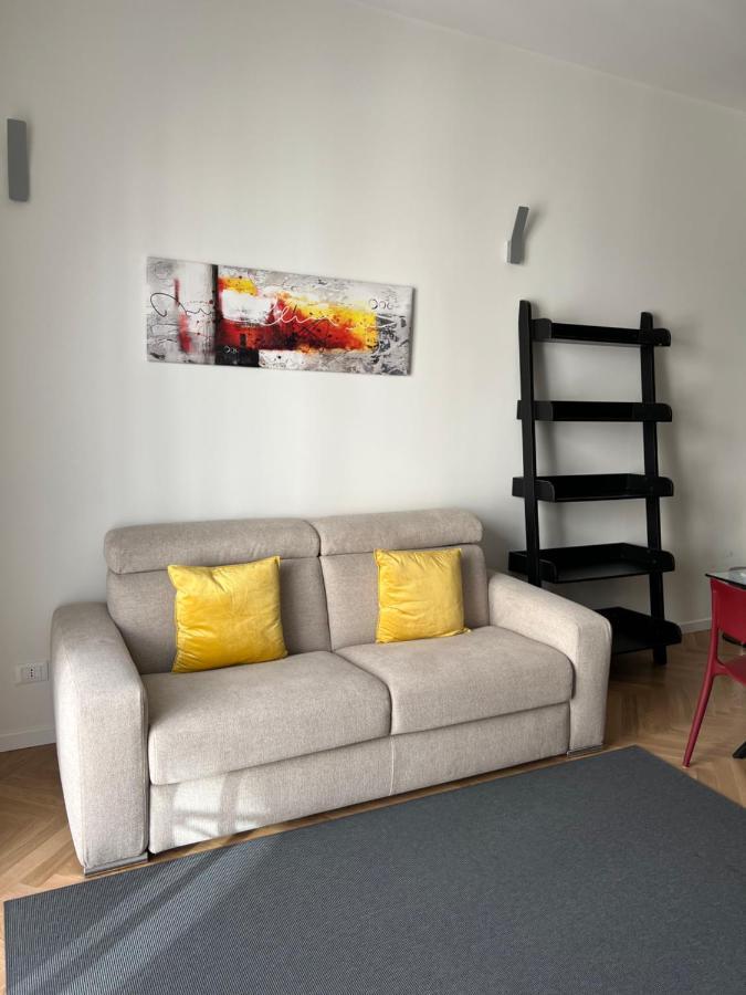 Milano: Incantevole Appartamento In Pieno Centro - Fancy Yellow Apartments Экстерьер фото